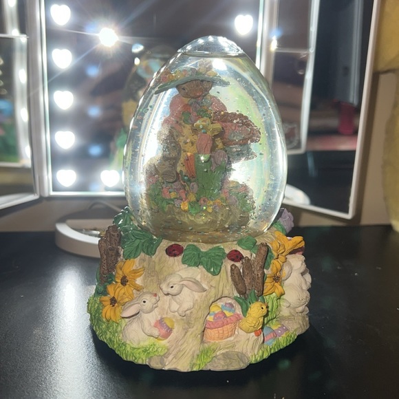 Vintage 90s Easter Bunny Music water Snow Globe Ceramic Peter Cotton Tale - Picture 9 of 10